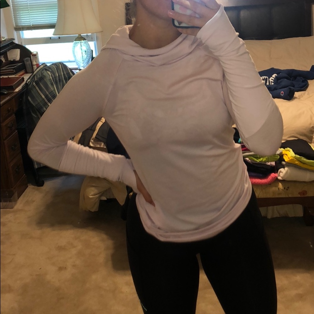 super cute athleta pullover